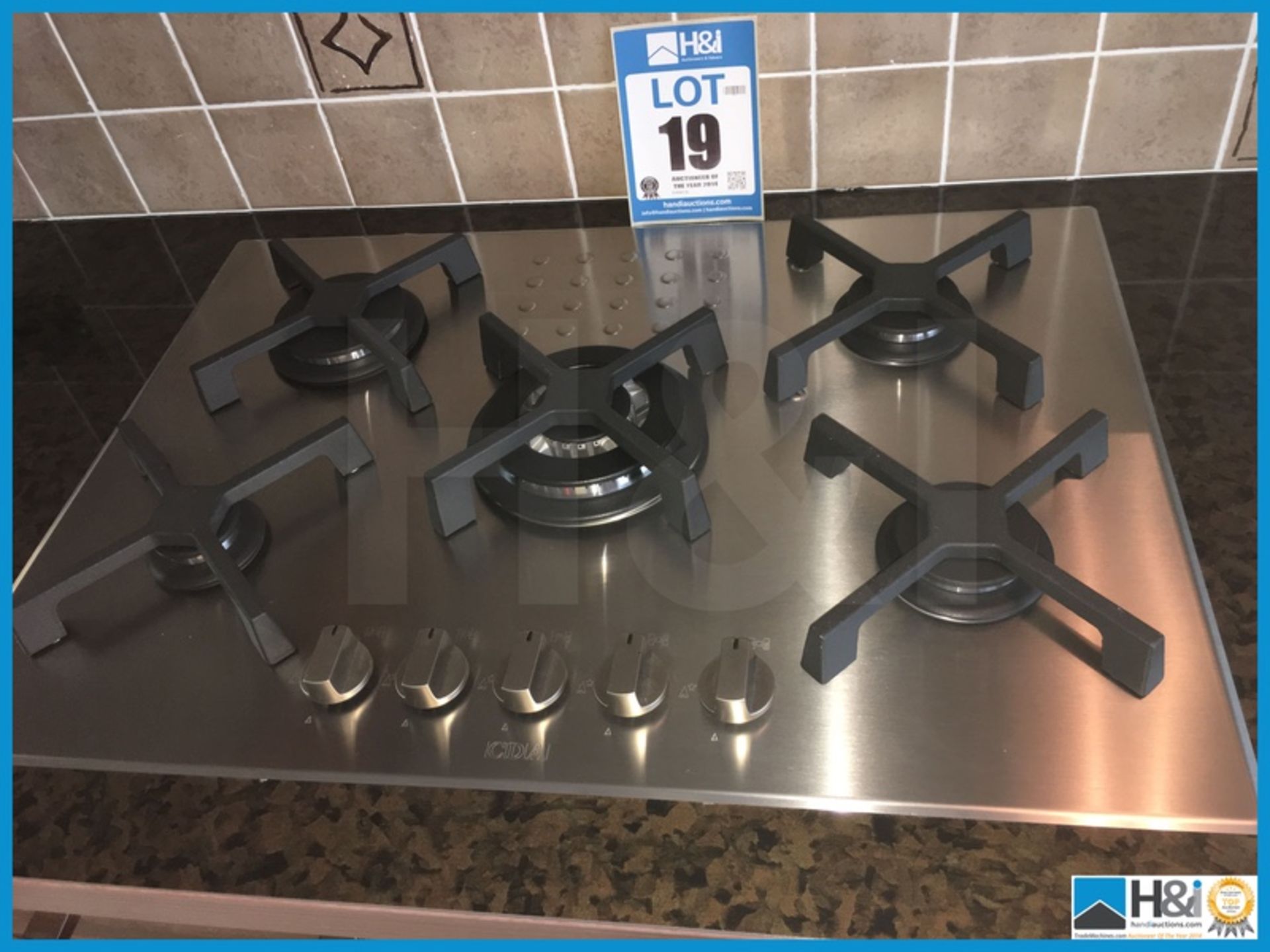 Stunning 5 ring stainless steel gas hob 700mm x 500mm. New and unused Appraisal: Excellent Serial