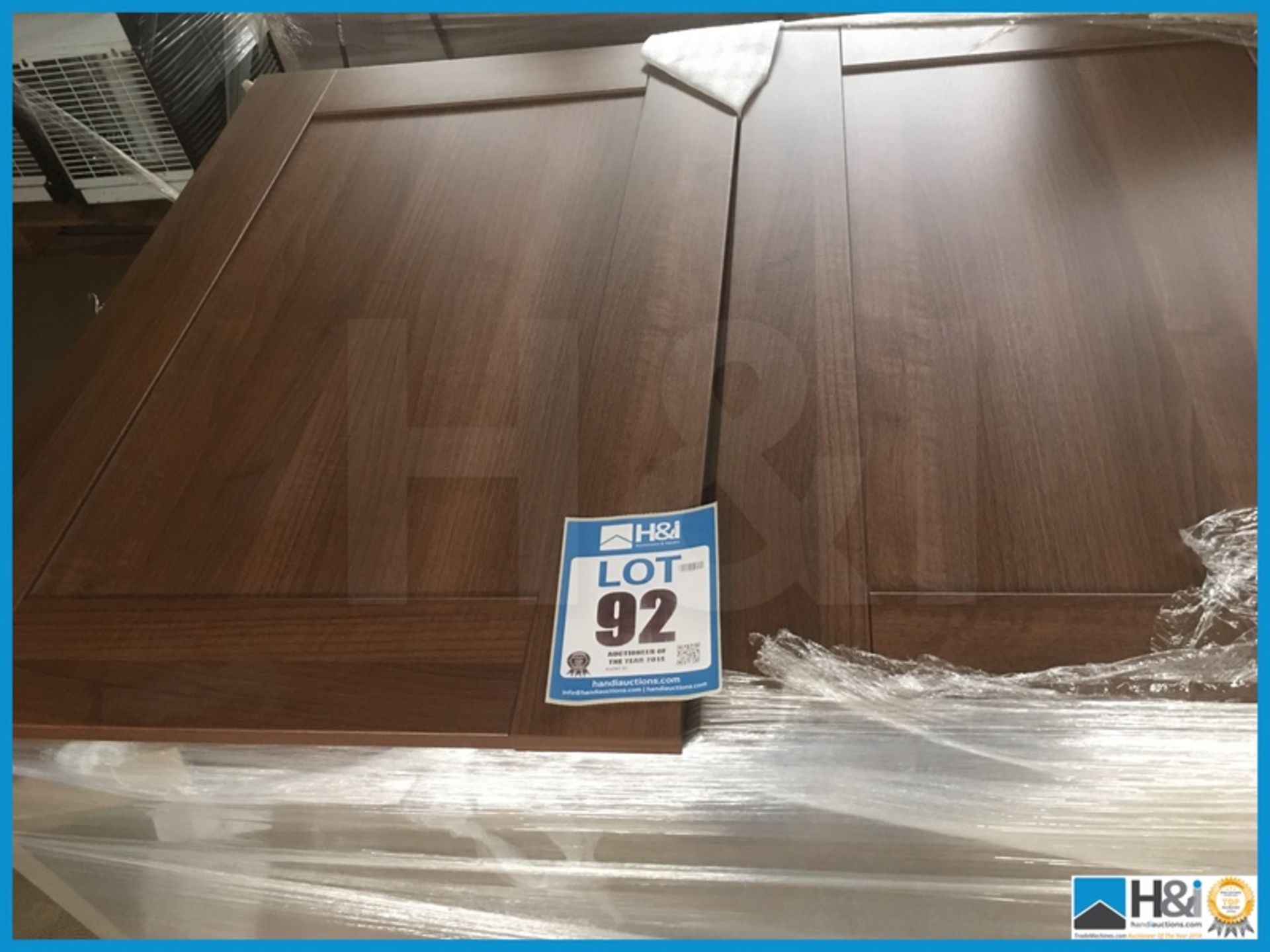 Approx x 50 895mm X 995 mm American walnut contemporary kitchen door with retail value of lot £2950.