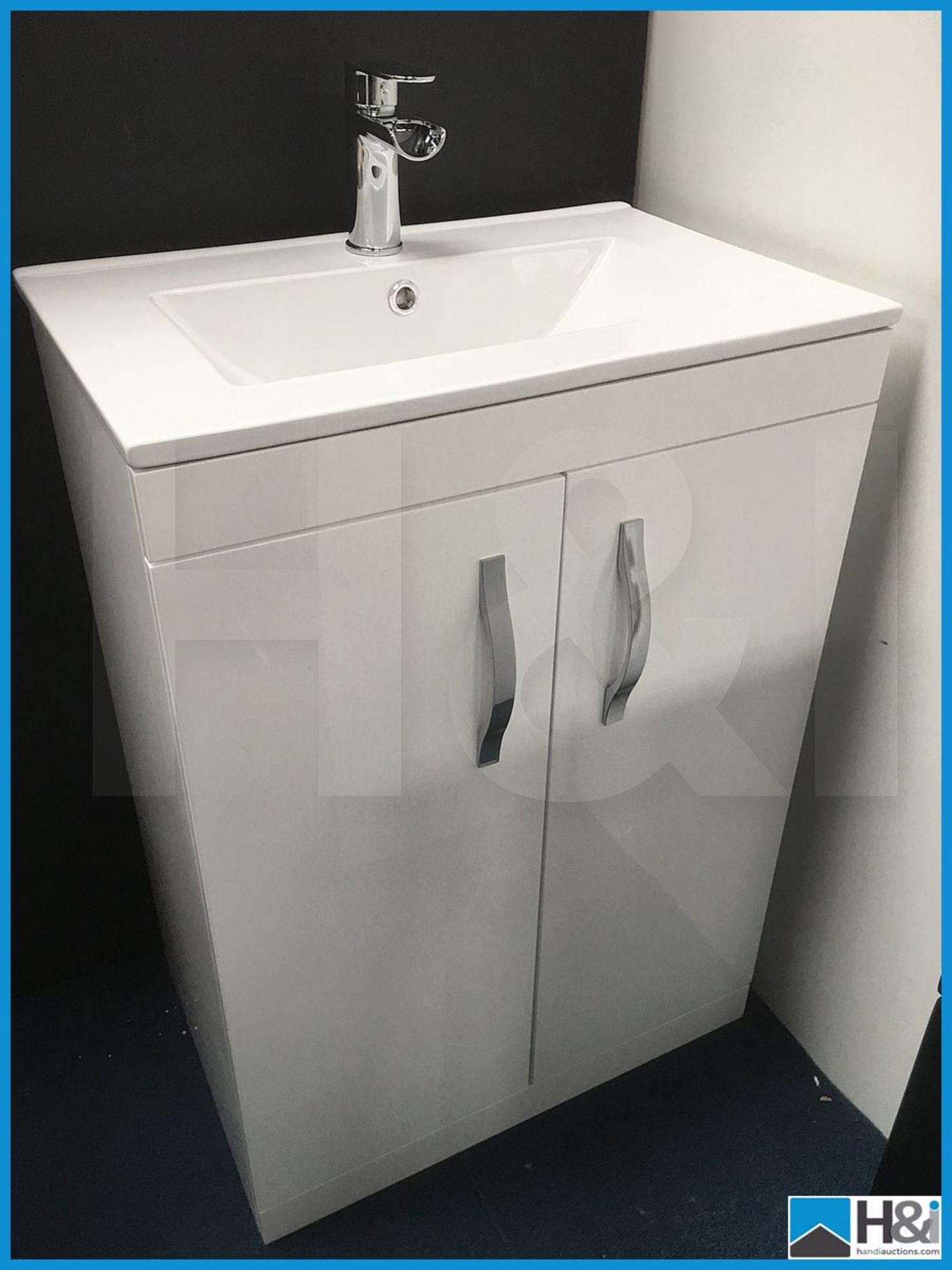 Beautiful contemporary gloss white 600x400 double door vanity unit with ceramic basin plus Ultra - Image 4 of 4