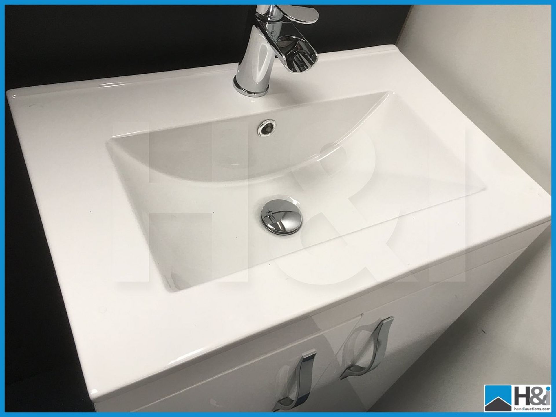 Beautiful contemporary gloss white 600x400 double door vanity unit with ceramic basin plus Ultra - Image 2 of 4