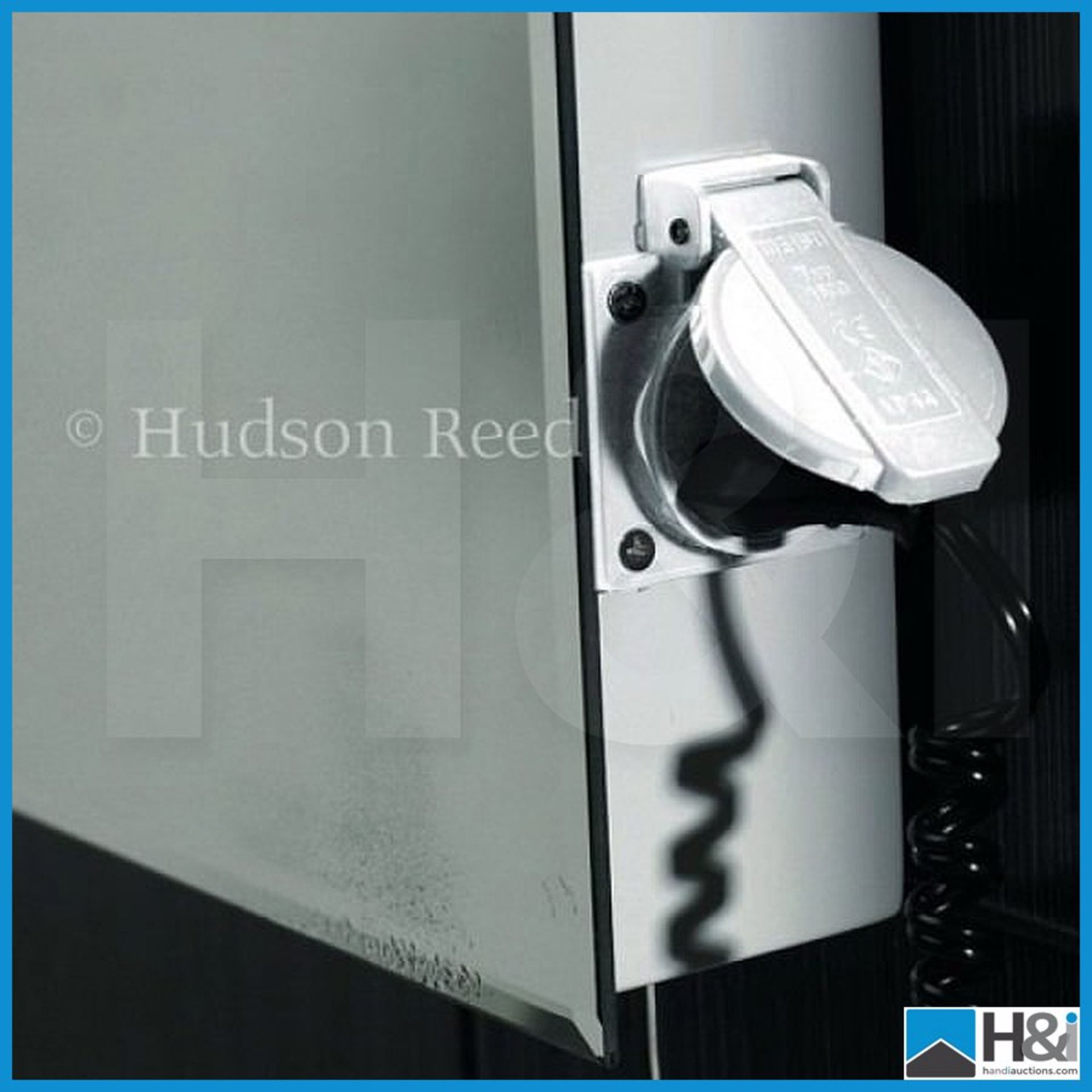 Hudson Reed designer LQ044 panorama motion sensor backlit mirror with shaving socket, digital - Bild 4 aus 6