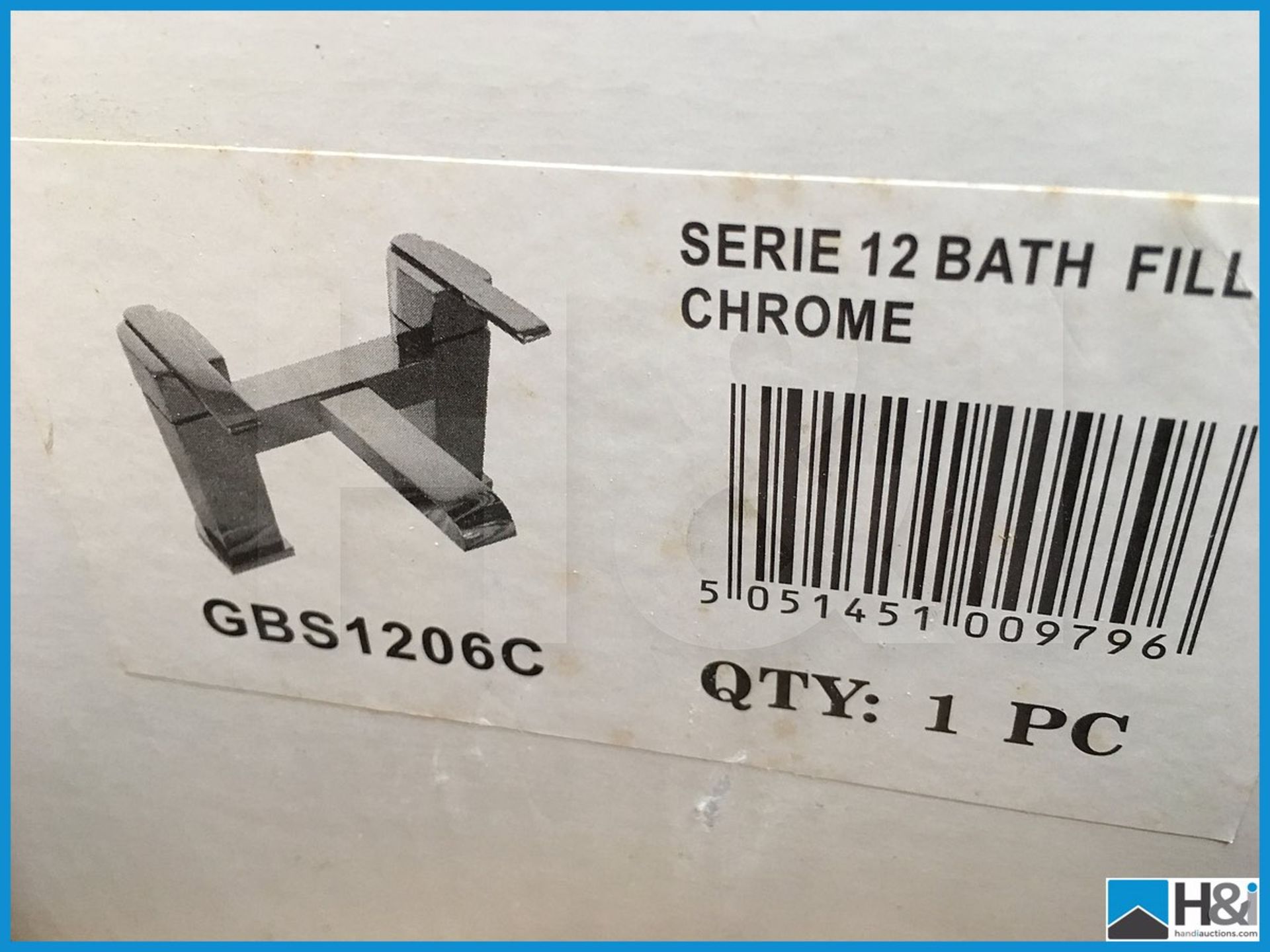 Designer polished chrome Series 2 bath filler. New and boxed. Suggested manufacturers selling - Image 4 of 4