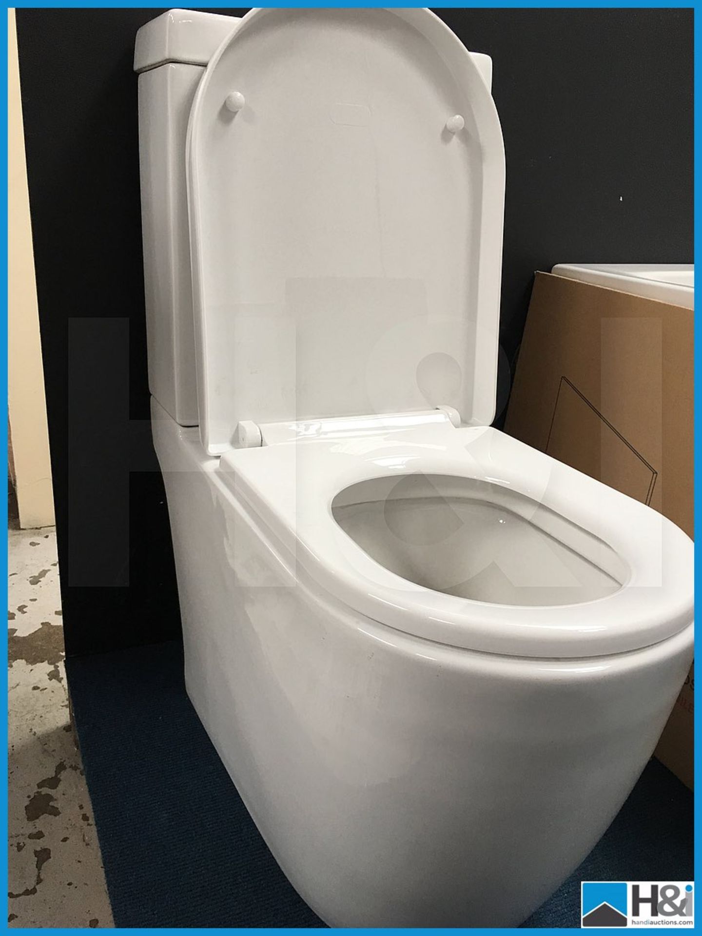 Stunning designer close couple Adam contemporary wc with soft close seat. New and boxed. Suggested - Image 4 of 4