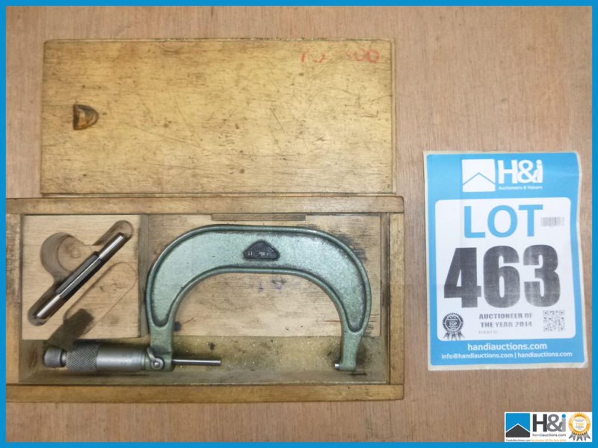 Small micrometer in wooden case Appraisal: Viewing Advised Serial No: NA Location: Phoenix