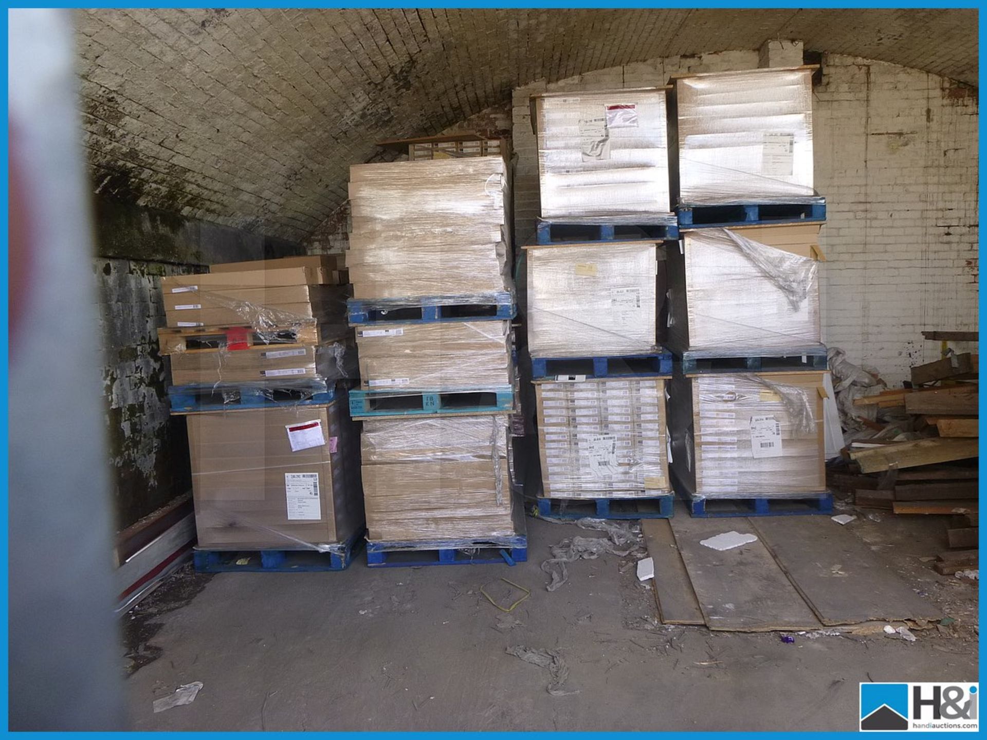 Massive Value!!!! - Approx 130 Pallets Of Ex-B&Q Modular Furniture Doors, Unused, Boxed And - Image 4 of 4