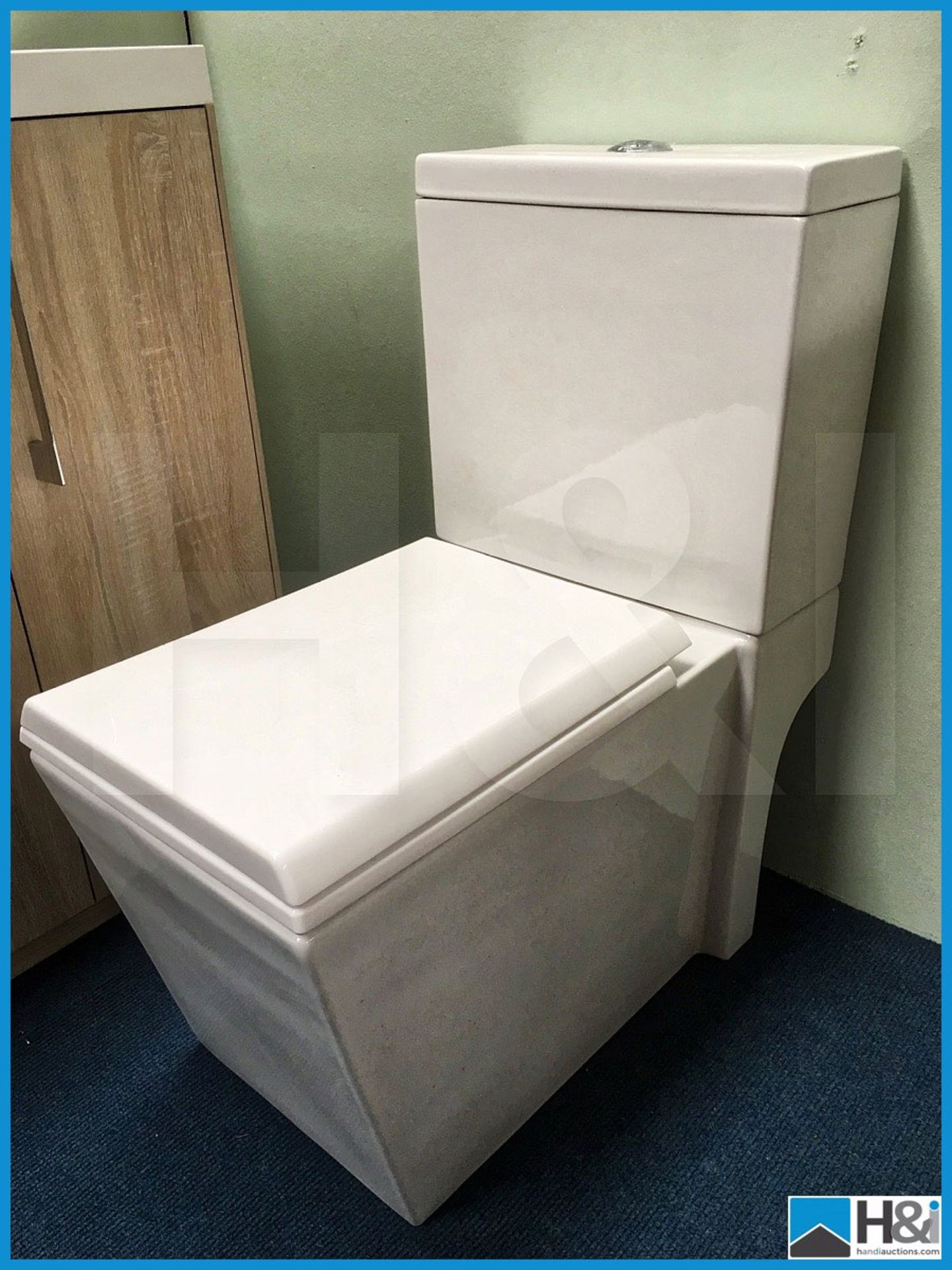 Designer Milan square WC, top flush with matching seat. New and boxed. Suggested manufacturers