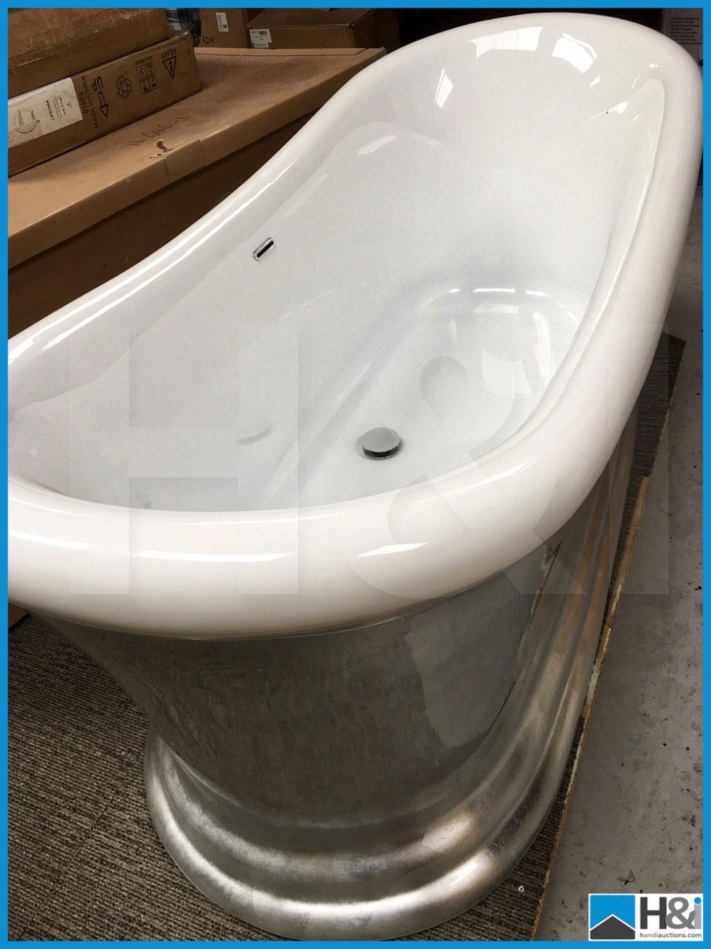 Beautiful roll top freestanding slipper style bathtub with metallic effect sides. 1700x750. - Image 3 of 5