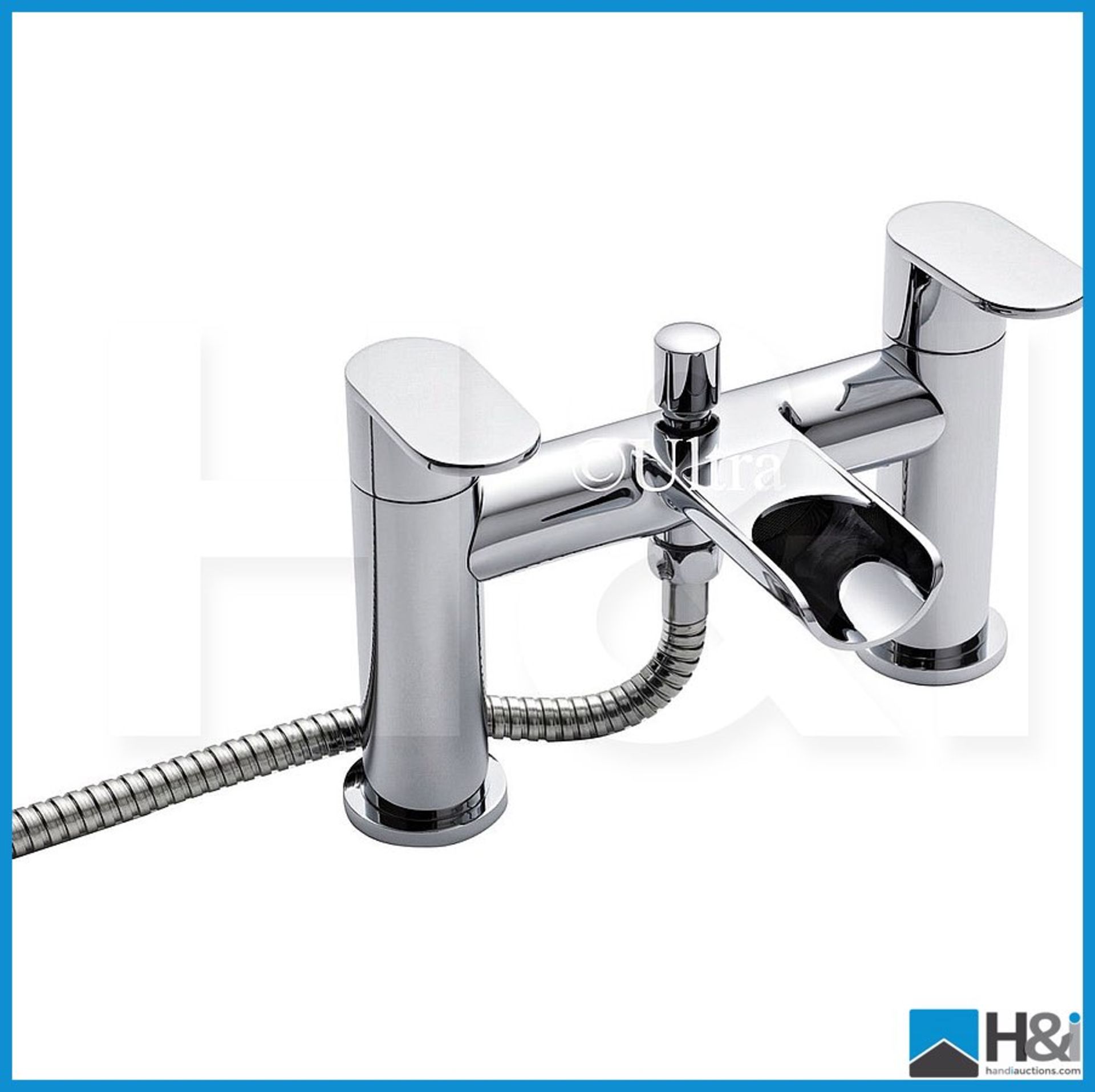 Designer Ultra Flume FLU314 open spout bath shower mixer in polished chrome. New and boxed.