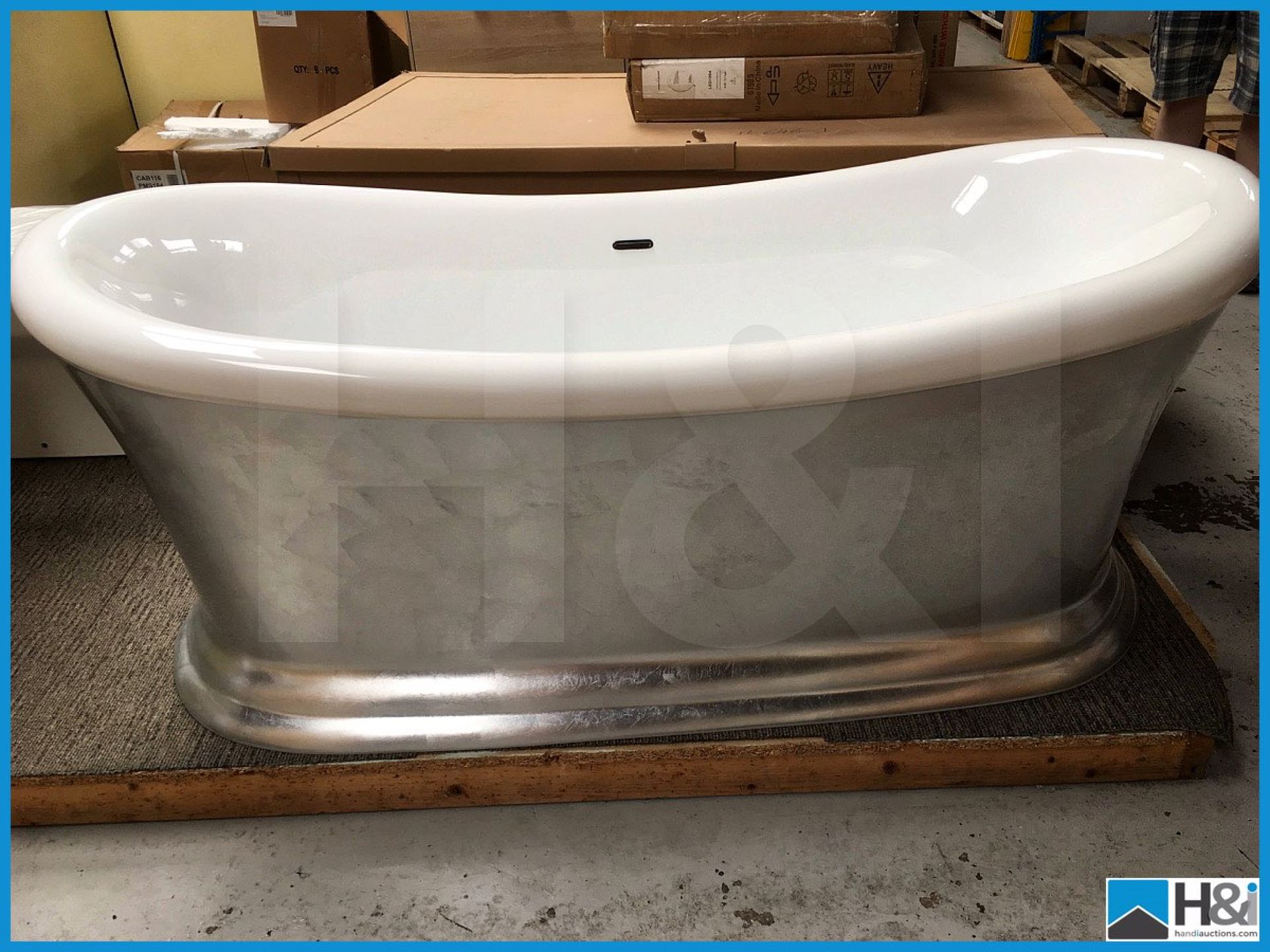 Beautiful roll top freestanding slipper style bathtub with metallic effect sides. 1700x750. - Image 2 of 5
