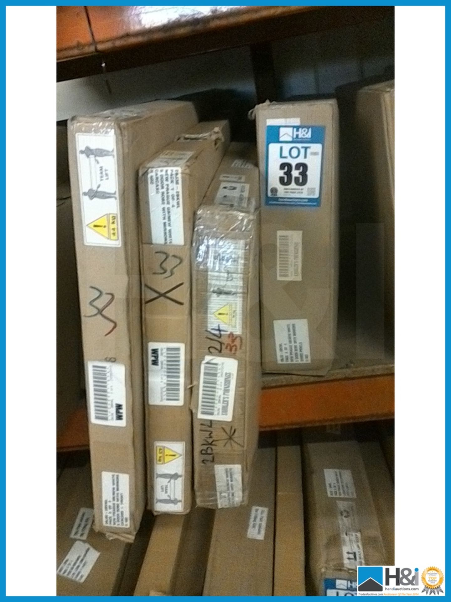 DAMAGED BOX ITEM A1 PRAGUE 5DOOR WARDROBE [WHITE] 199 x 201 x 53cm RRP £649 Appraisal: Viewing - Image 2 of 2