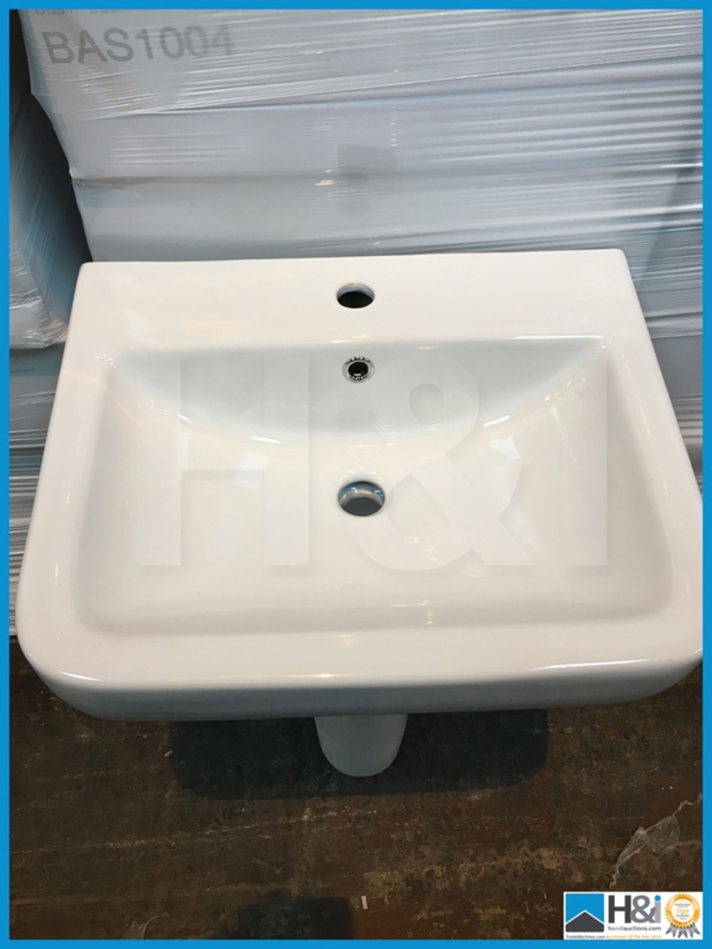 Victoria Plumb 550mm Diarra Large Basin Gloss White Modern Bathroom Sink RRP £99.99. This modern