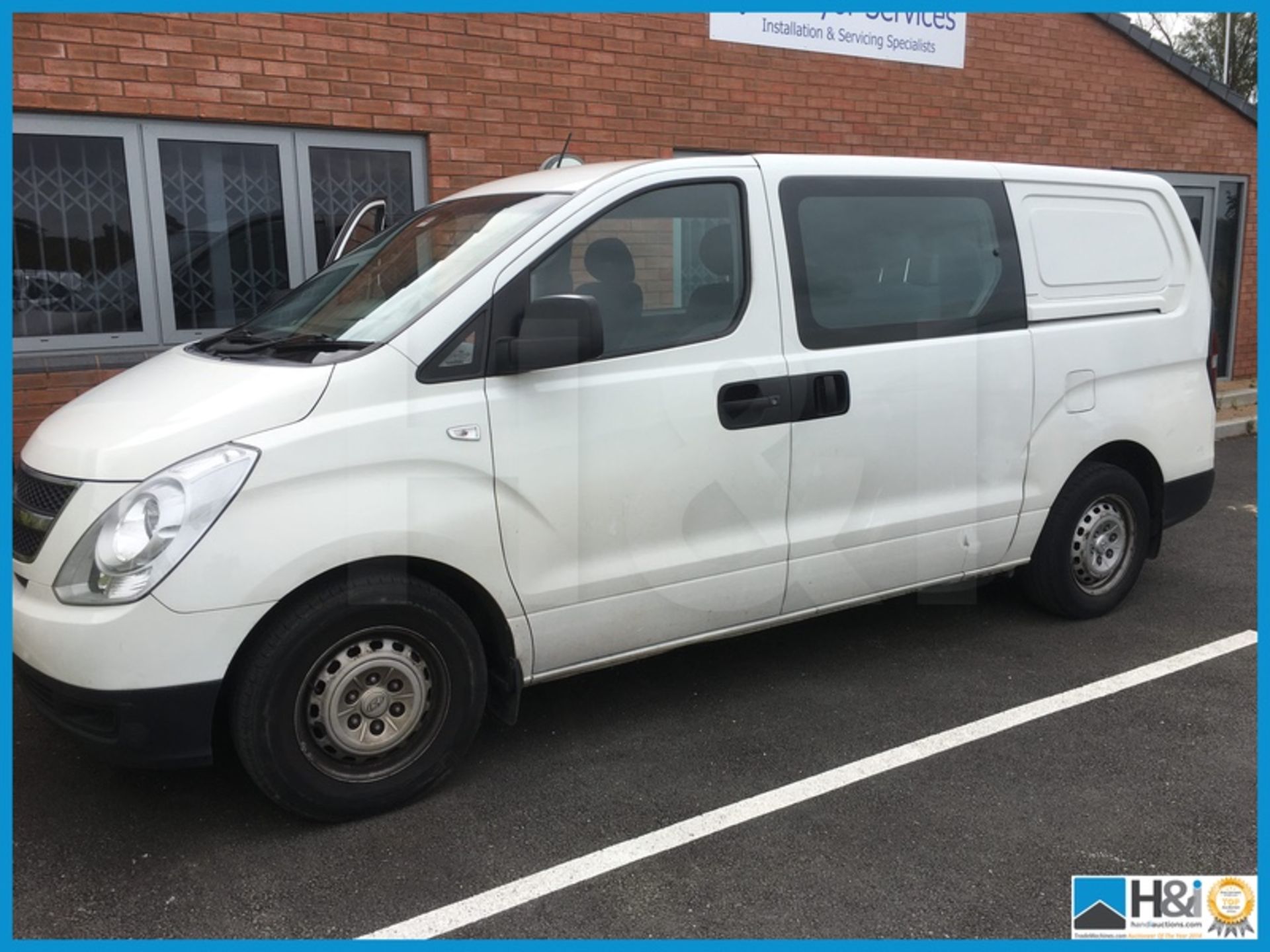 Hyundai I-Load 2L diesel 12 plate van / person carrier 3 owners, 114,000 miles appx 10 months MOT,