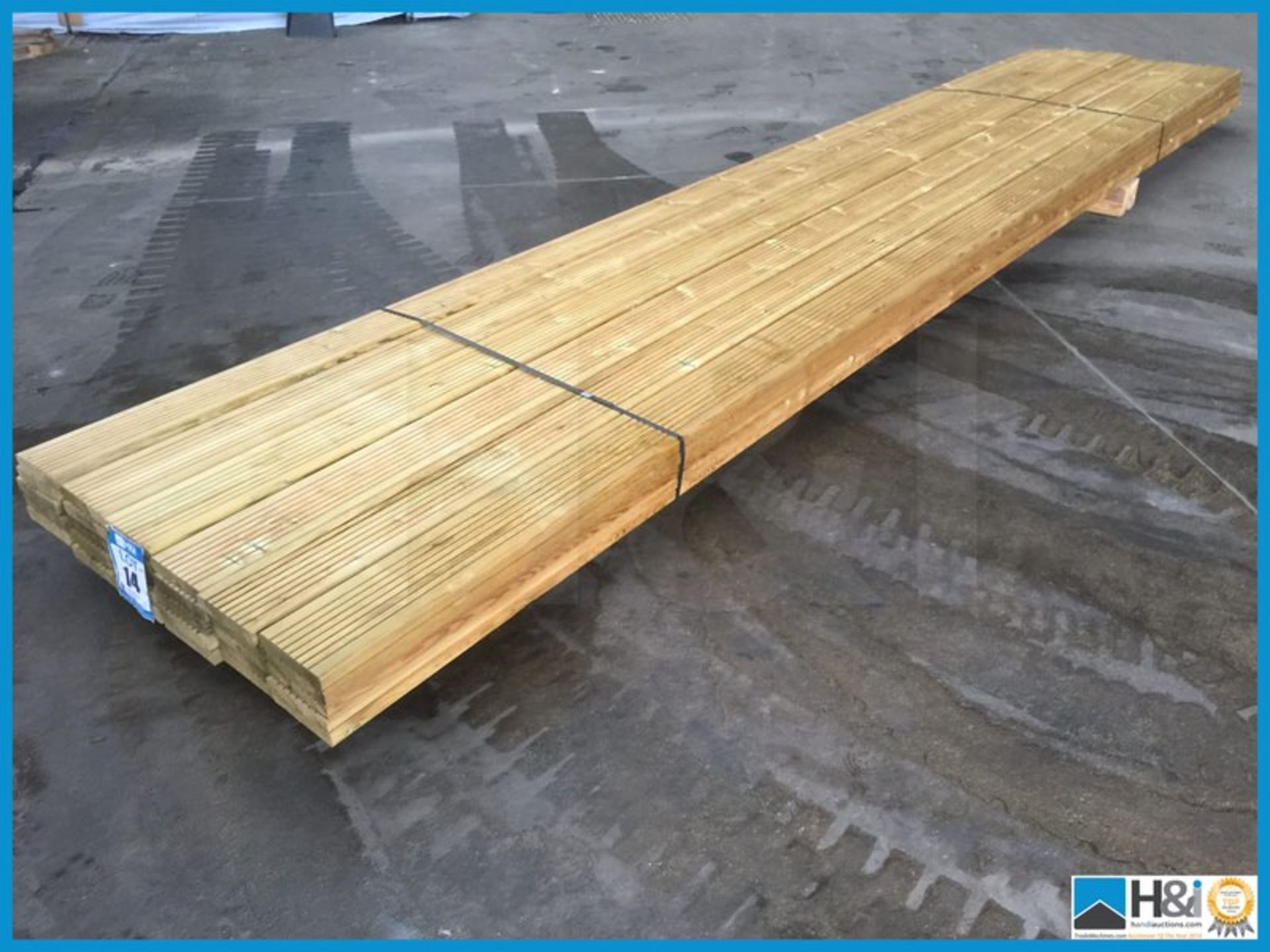 30 lengths of tanalised 32x150 decking at 4.5 metres long. Enough to cover 19m2 Appraisal: Viewing - Image 4 of 4