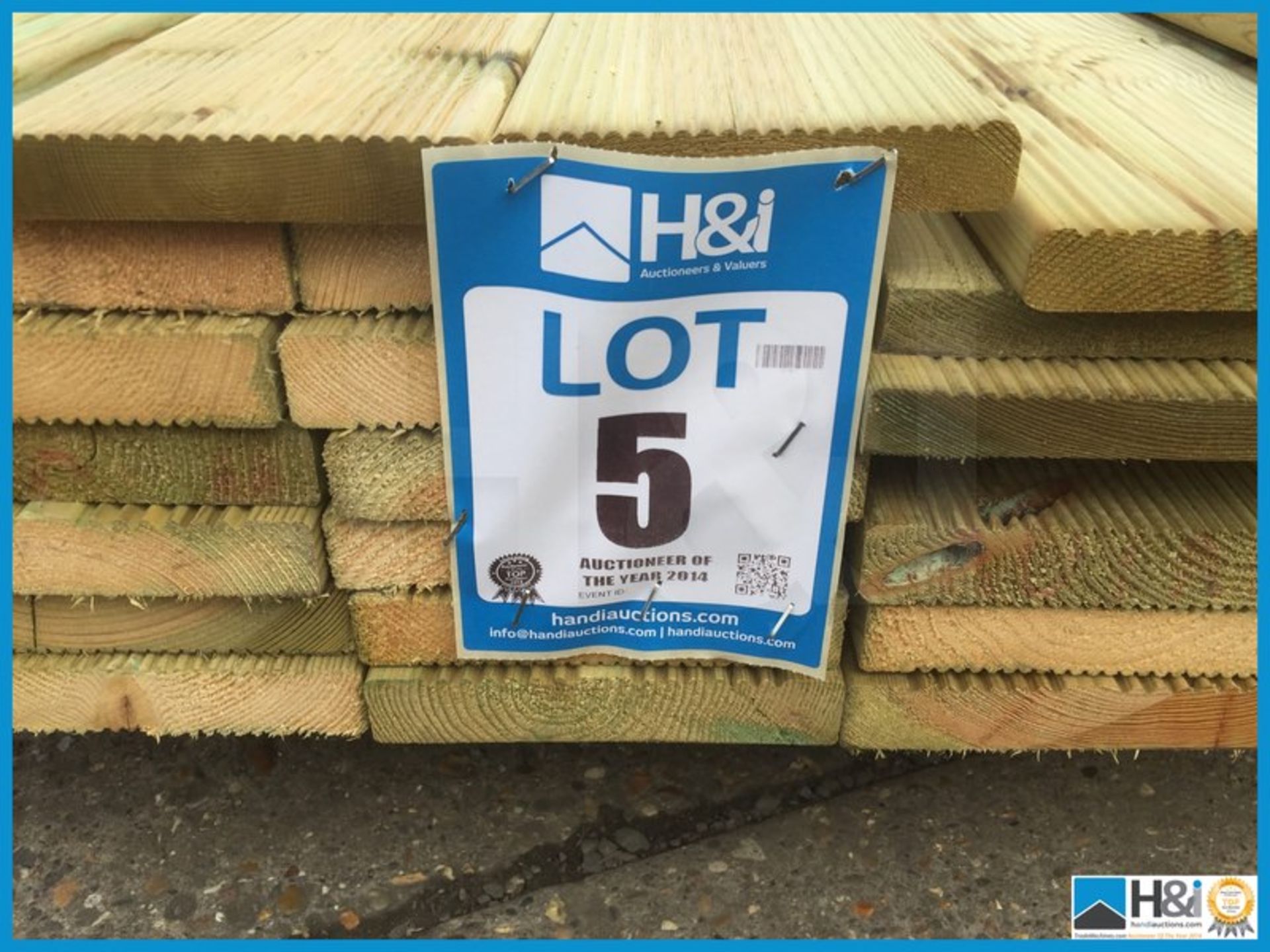A quantity of B grade 22x125 25x150 and 32x150 decking in 2.4 3.0 and 3.6 metre lengths Appraisal: