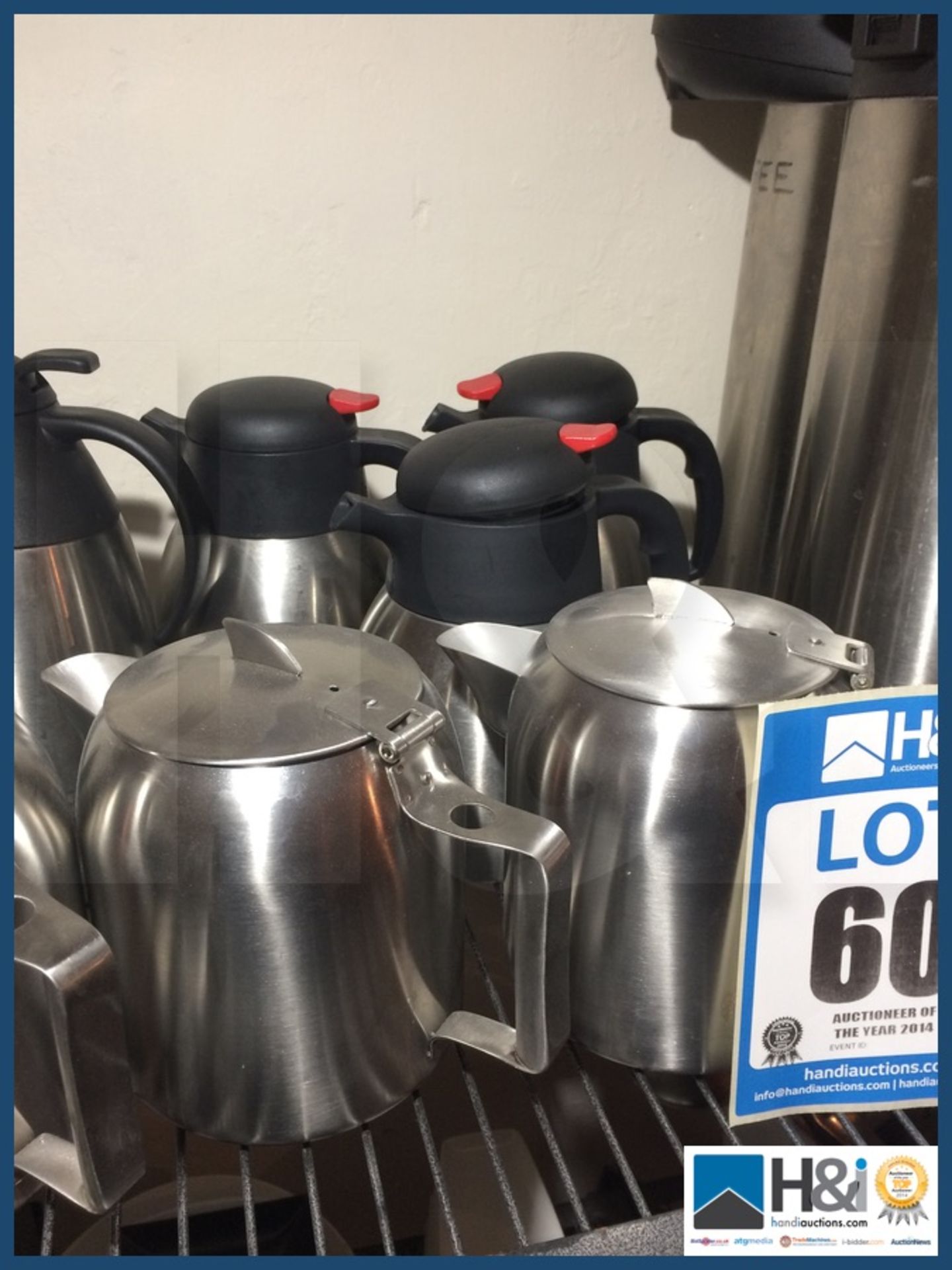 TEA / COFFEE FLASKS 6X PUMP POTS 4X FLASKS 3X TEA POTS Appraisal: Viewing Advised Serial No: NA - Image 4 of 5