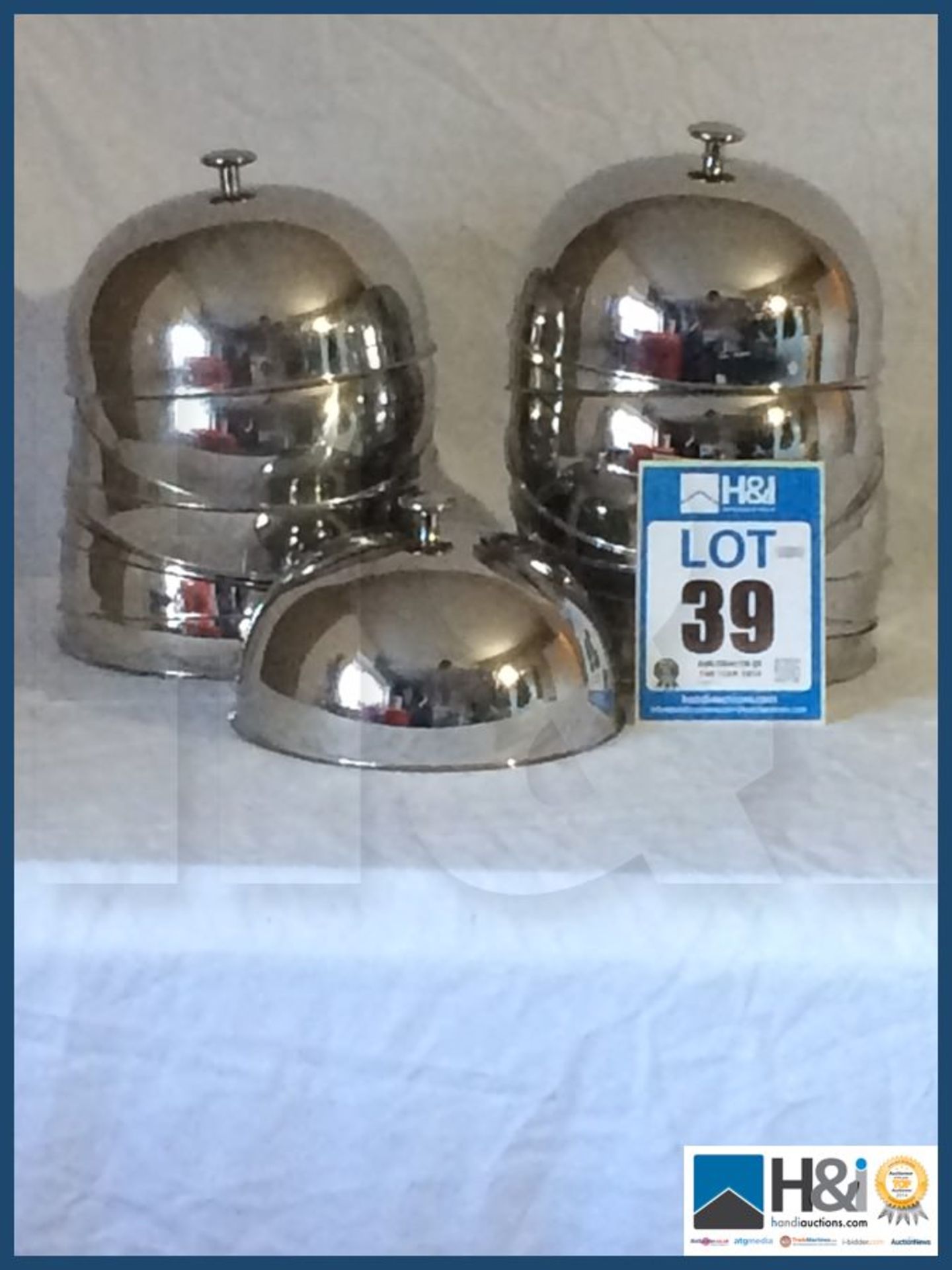 18 X CHROME EFFECT STAINLESS CLOCHES Appraisal: Viewing Advised Serial No: NA Location: The Hare And