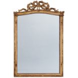 Miroir de style Louis XVI- XIXe s.- à cadre rectangulaire en bois doré- sculpté à décor de frises de