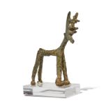 Cerf en bronze- nord-ouest de l'Iran- circa 1000 av. J.-C.- fonte brute- figuré debout les bois