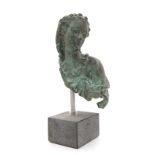 Buste féminin à l'antique en bronze- ancien- fragmentaire- figurée drapée et coiffée d'un chignon