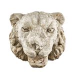 Tête de lion en pierre tendre- Moyen-Orient- époque impériale romaine- 30 x 30 cmProvenance :