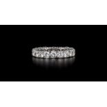 Anneau rivière en platine serti de diamants taille brillant (total env. 2.6 ct)- doigt 53-13-