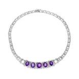 Collier en or gris 750 brossé serti d'améthystes taille ovale rehaussées de diamants taille