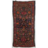 Tapis Karabagh- Caucase- 1er tiers du XXe s.- à divers médaillons- fleurs et motifs géométriques