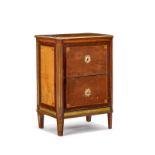 Commode Néoclassique- fin XVIIIe s.- début XIXe s.- en placage de bois fruitier et filets de