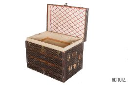 LOUIS VUITTON - A 19TH CENTURY STEAMER DAMIER CANVAS TRUNK