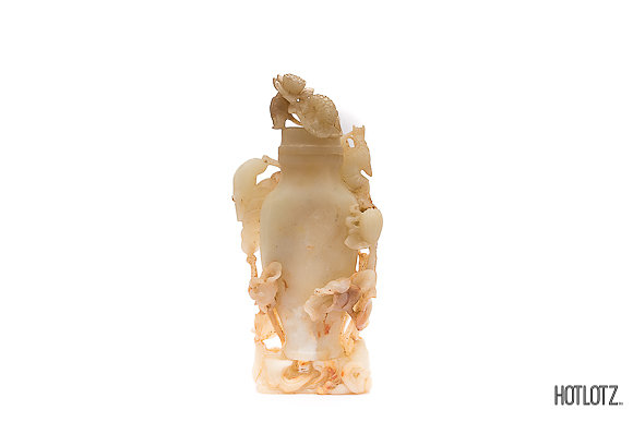 A CHINESE JADE RUYI SCEPTRE - Image 2 of 7