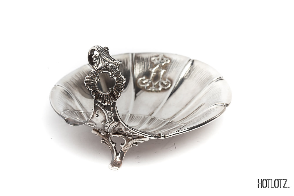 A GERMAN SILVER SCALLOP SHELL DISH - Image 2 of 4