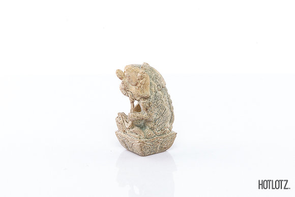 A CHINESE CARVING OF A FOO DOG WITH BALL - Image 2 of 5