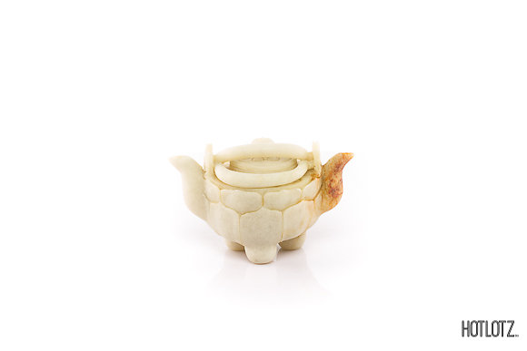 A CHINESE CARVED DOUBLE SPOUTED TEAPOT AND COVER - Image 3 of 7