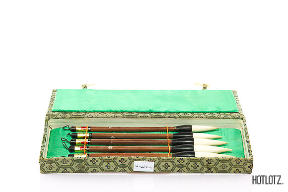 A SET OF FIVE CHINESE CALLIGRAPHY BRUSHES - Image 2 of 3