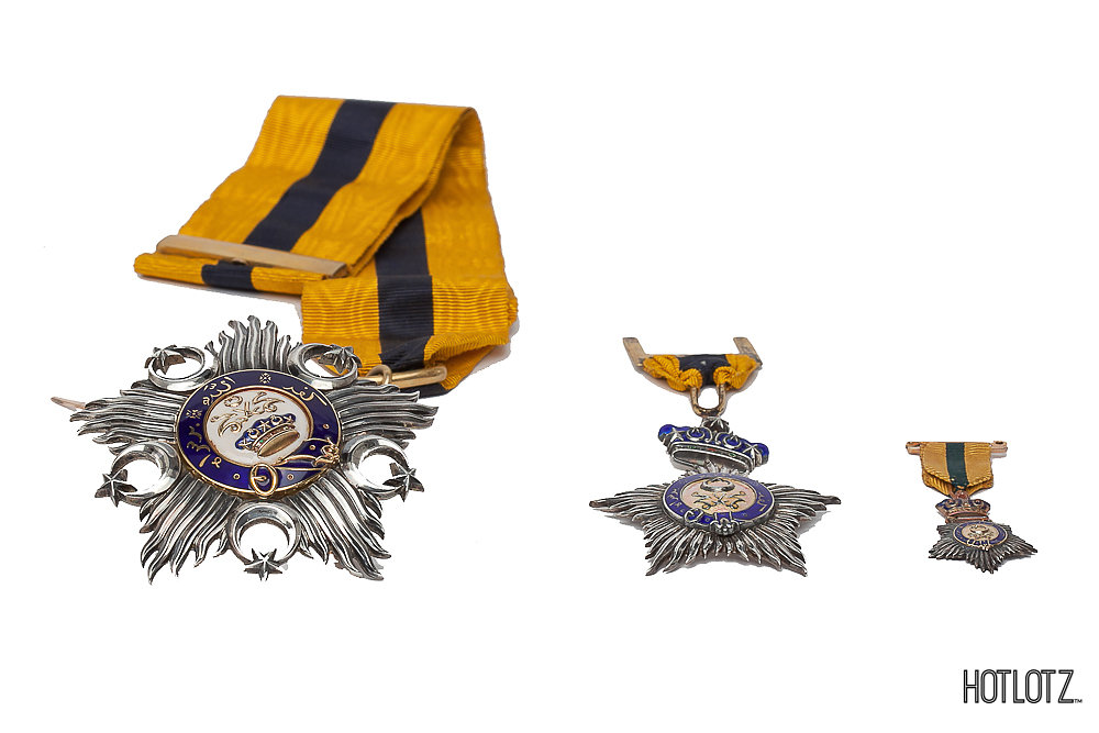 MALAYSIAN ORDERS - ORDER OF THE CROWN OF JOHOR - Image 2 of 4