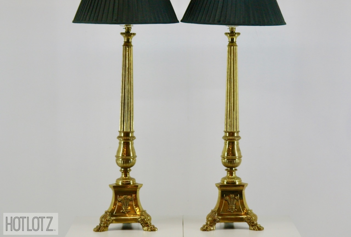 A PAIR OF VERY LARGE REGENCY STYLE GILT BRASS LAMPS - Image 2 of 9