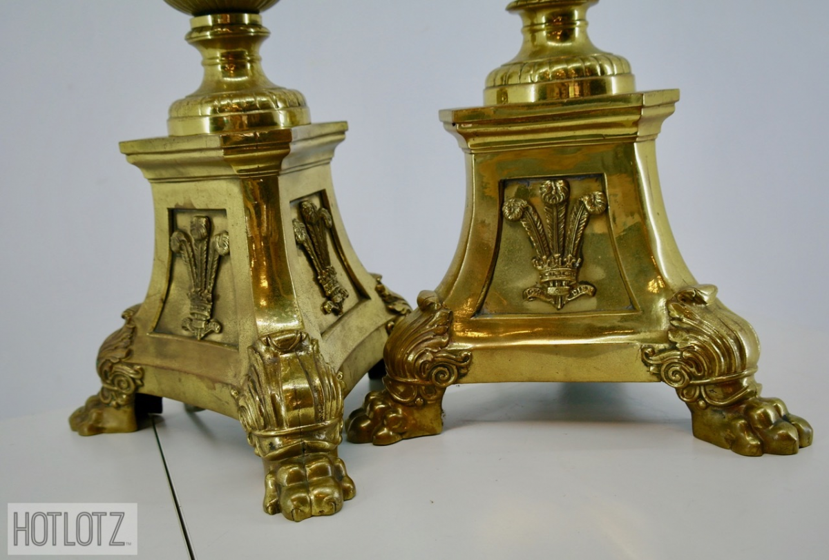 A PAIR OF VERY LARGE REGENCY STYLE GILT BRASS LAMPS - Image 5 of 9