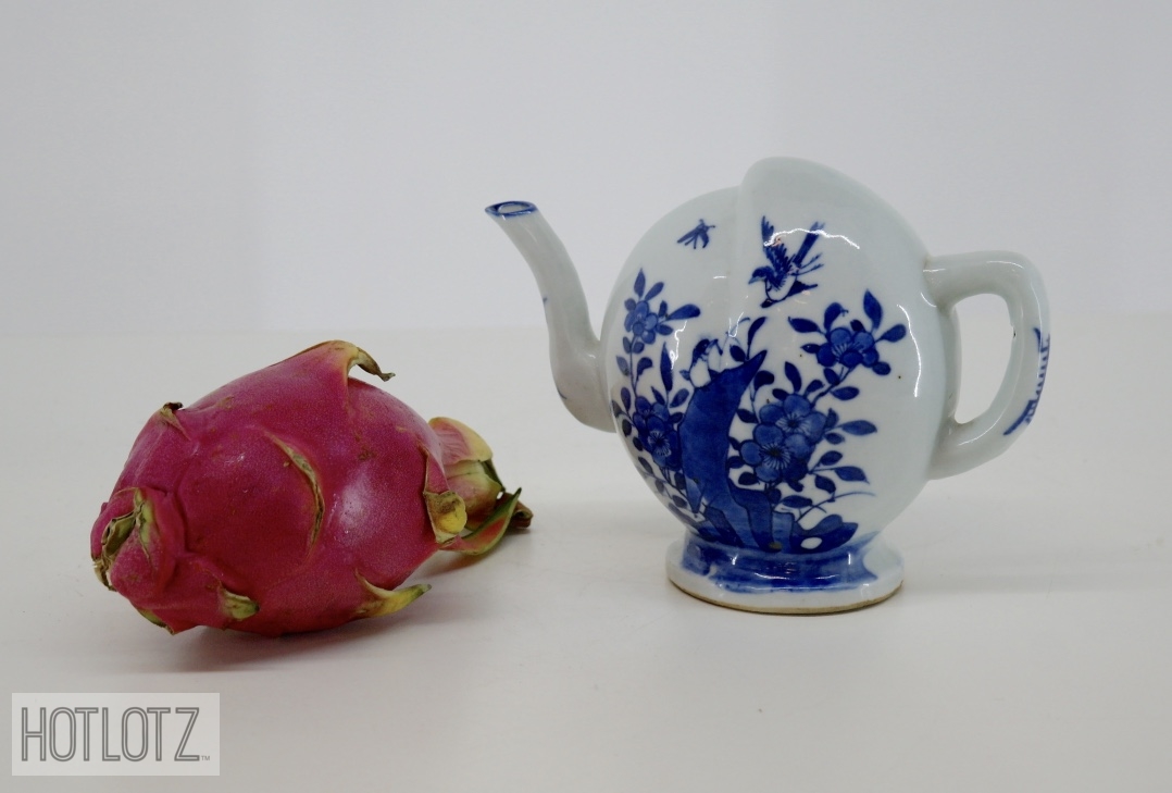 CHINESE BLUE AND WHITE PORCELAIN CADOGAN TEAPOT - Image 5 of 5