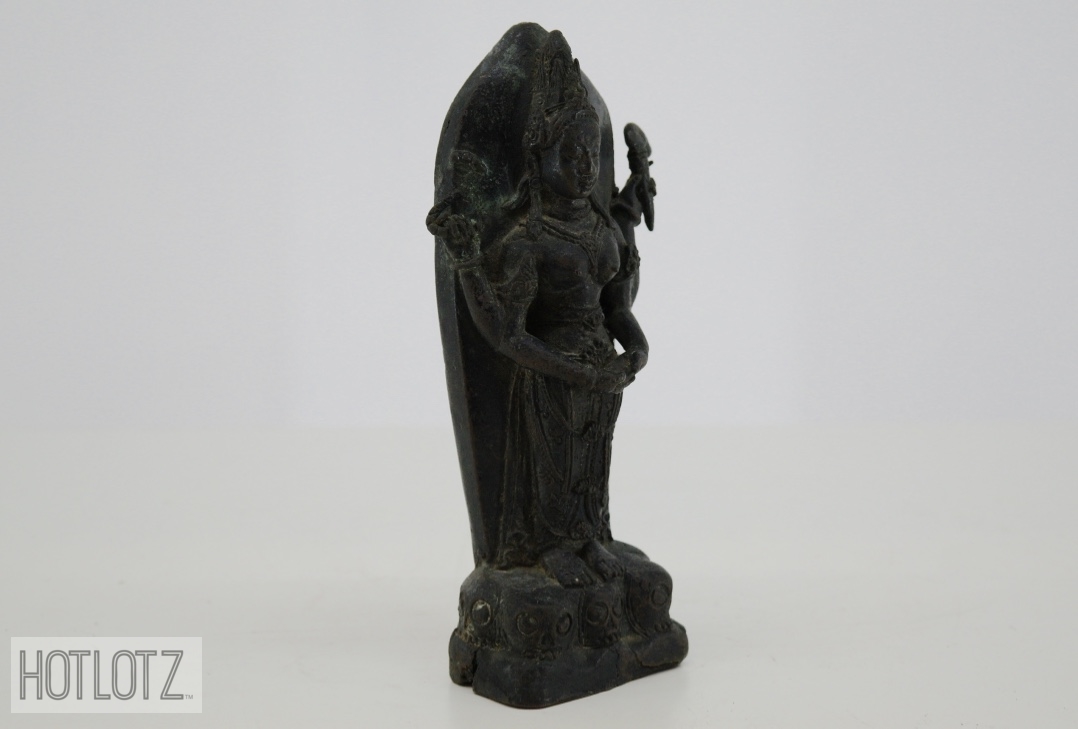 AN INDO-JAVANESE BRONZE BODHISATTVA - Image 2 of 7