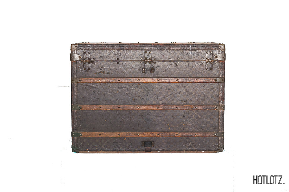 LOUIS VUITTON - A 19TH CENTURY STEAMER DAMIER CANVAS TRUNK - Image 6 of 10