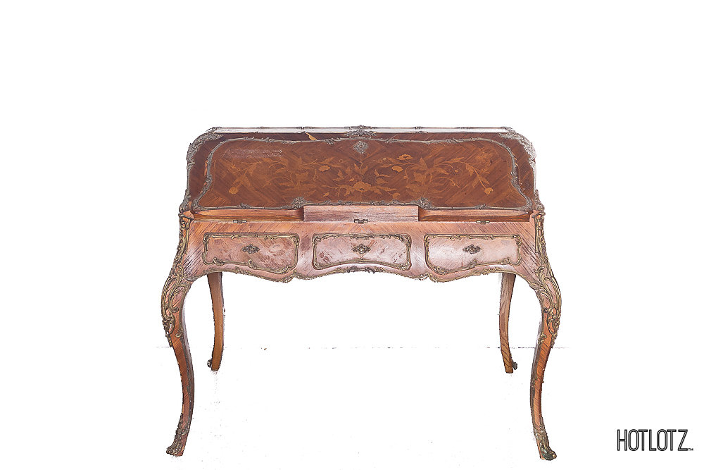 A FRENCH LOUIS XV STYLE MARQUETRY AND ORMOLU MOUNTED DOUBLE BUREAU - Image 3 of 7