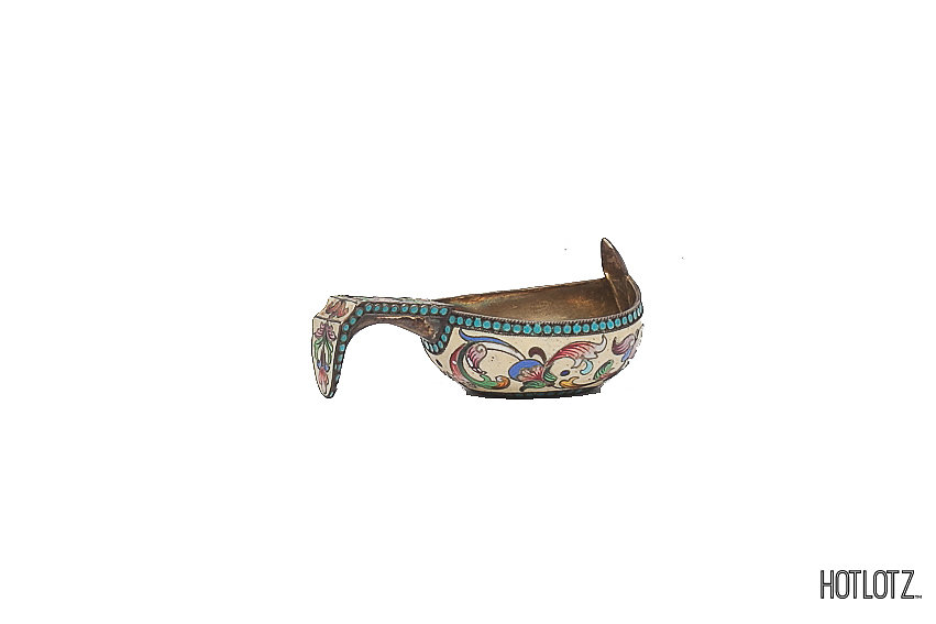 A SMALL RUSSIAN SILVER AND CLOISONNE ENAMEL KOVSH