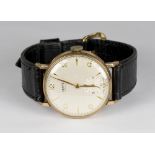 A gentleman's Vertex Revue wristwatch in a 9ct. gold case, on a leather strap