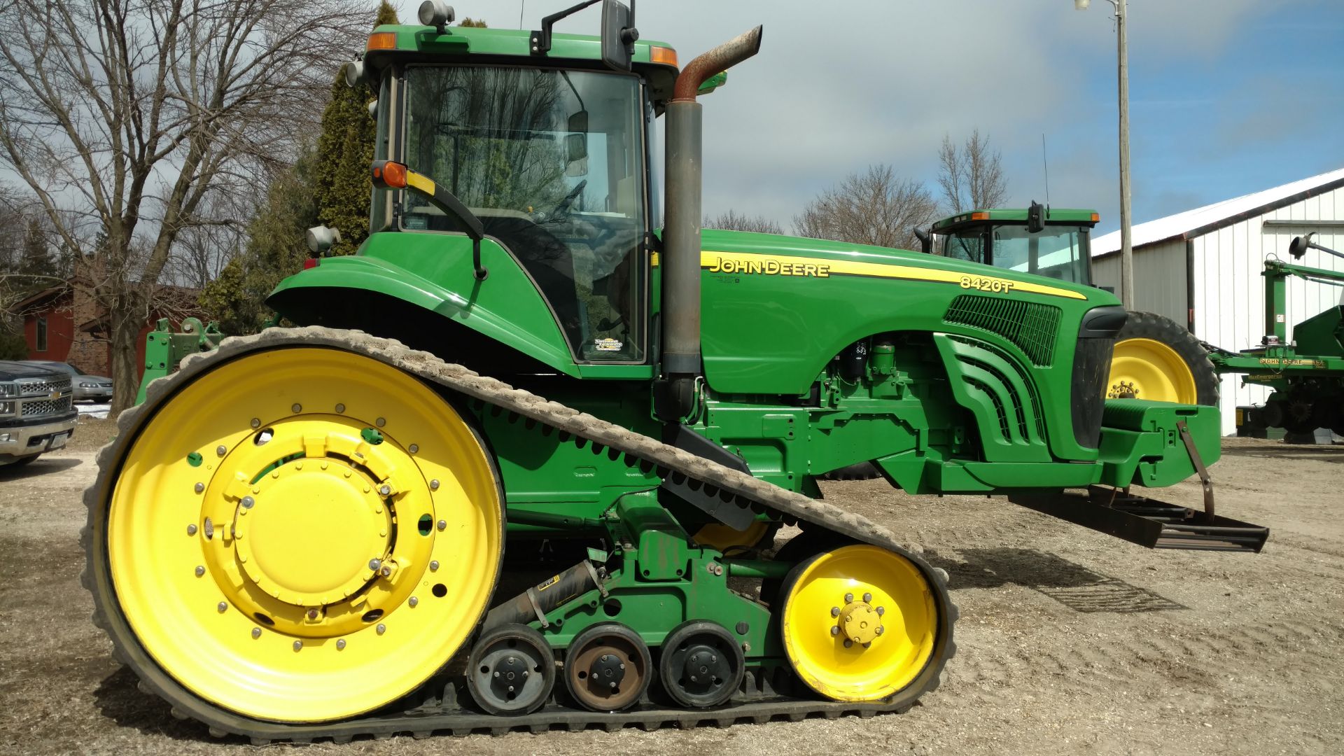2002 JD 8420T, 24 inch tracks, quick coupler, full set of front weights, buddy seat, 4 hyd. outlets, - Image 3 of 6