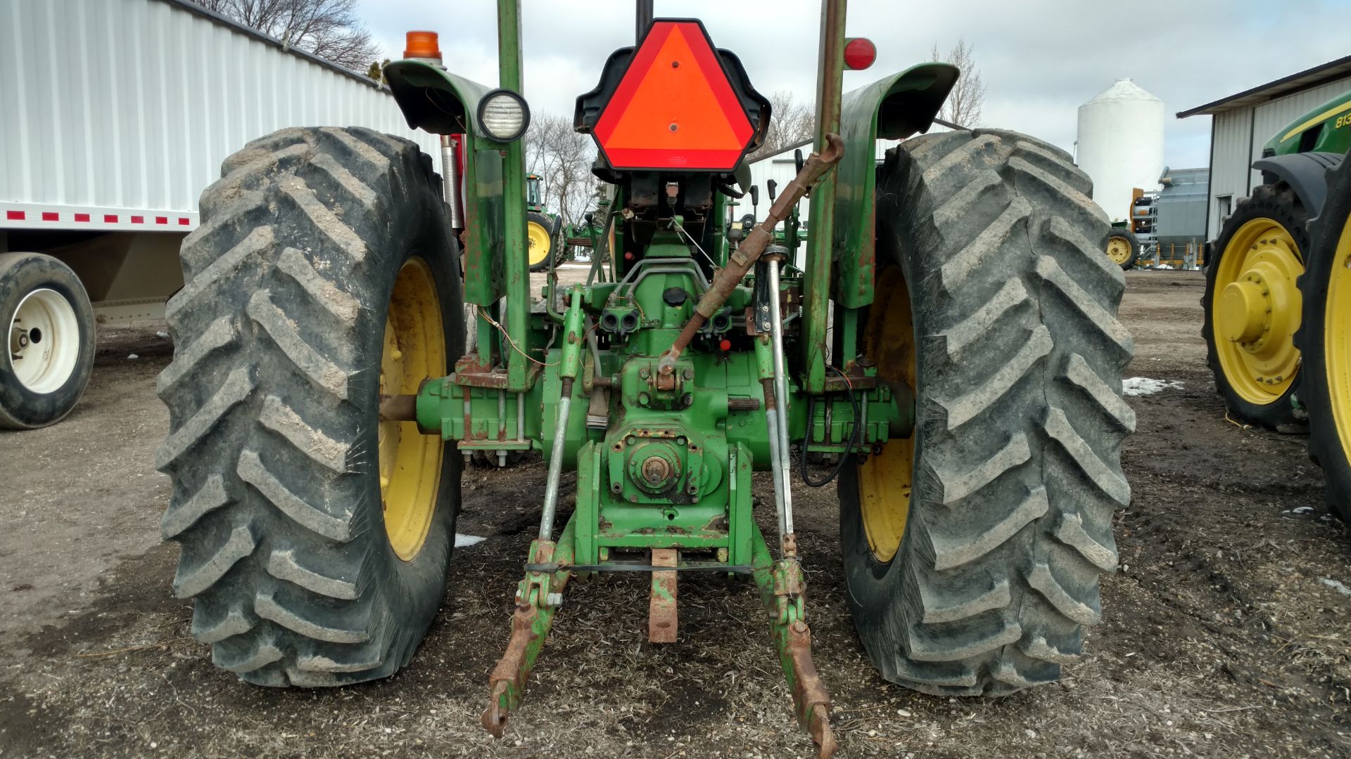 1979 JD 2840 tractor w/canopy, wide front, dual hyd. outlets, like new 18.4/34 tires; - Image 2 of 4