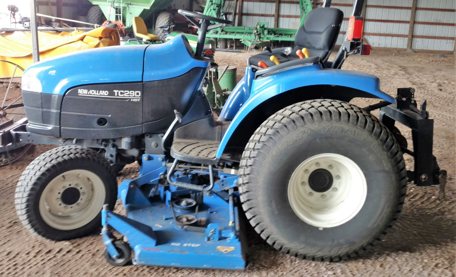 New Holland 2005 TC29D Front Wheel Assist Tractor, with 639 hours, 72" Mower Deck, 3 pt., turf - Image 3 of 3