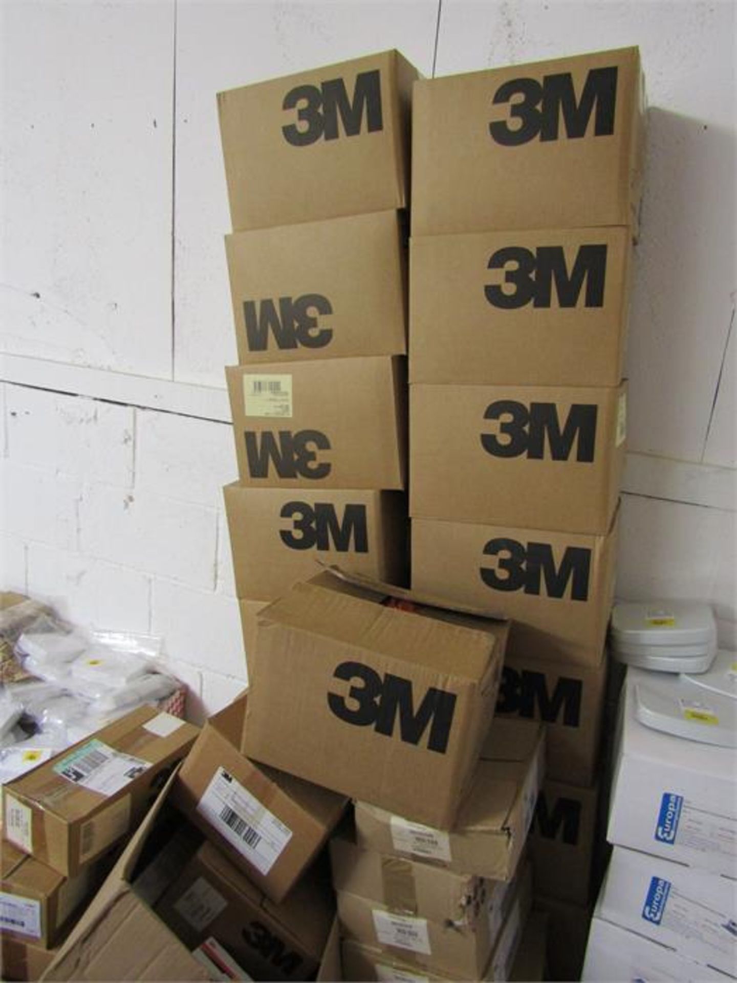 60 Packs of 10 x 3M Very Fine Abrasive Hand Pads Scotchbrite HANDPAD 3001623654 - Image 3 of 4