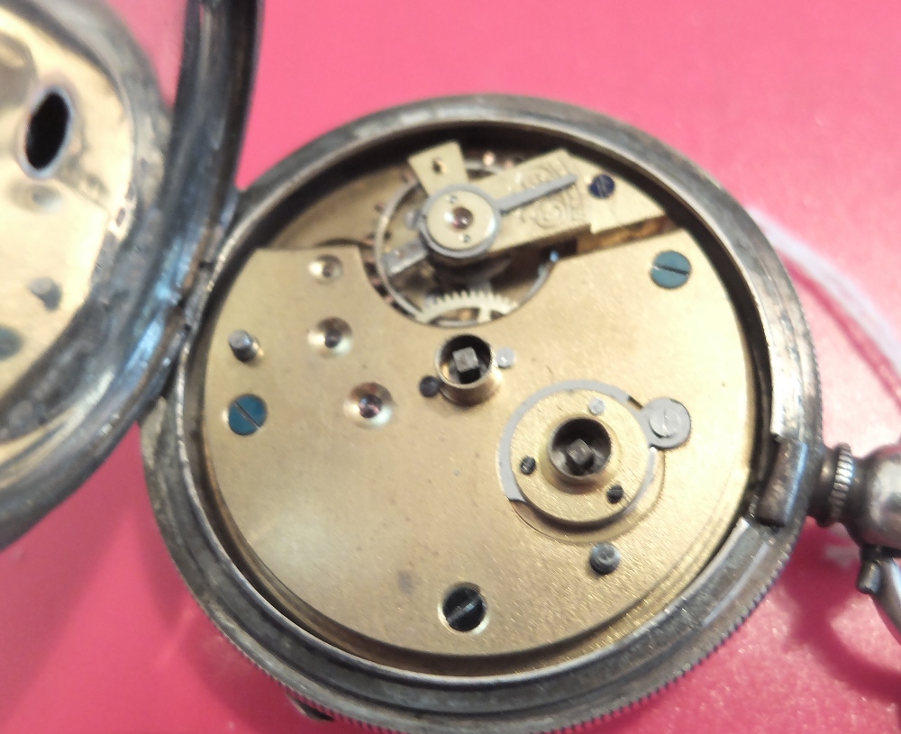 Vintage Silver Pocket Watch in an working order. - Image 3 of 4