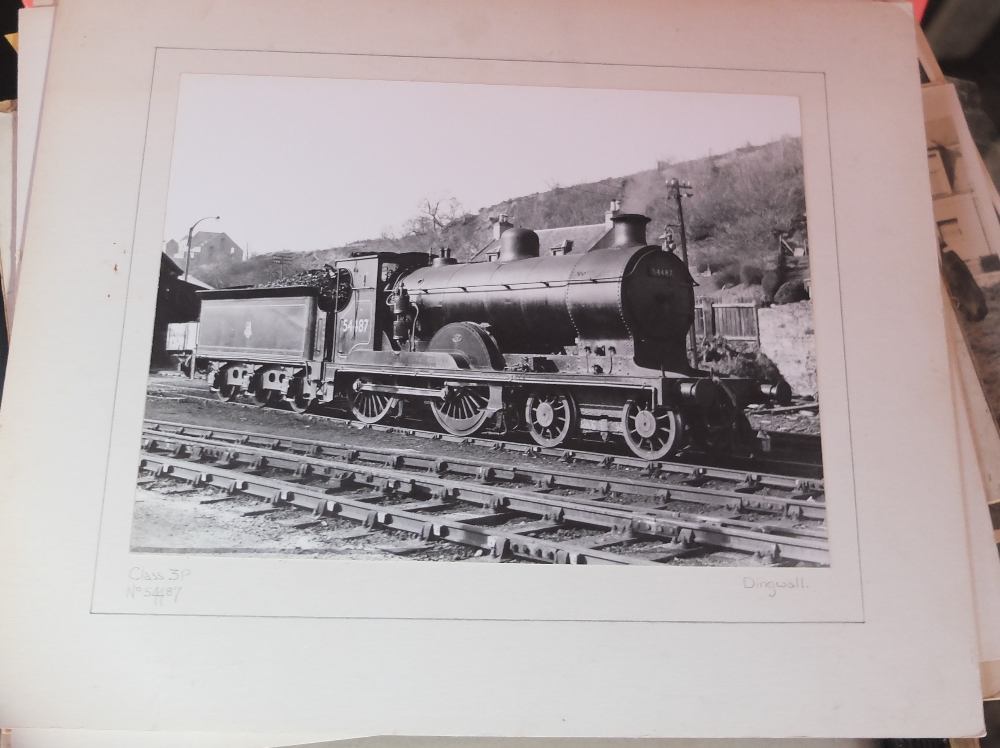 Large Lot of Ephmera-Photos of Railway Engines-Military Press Photos-Albums etc. - Bild 6 aus 24