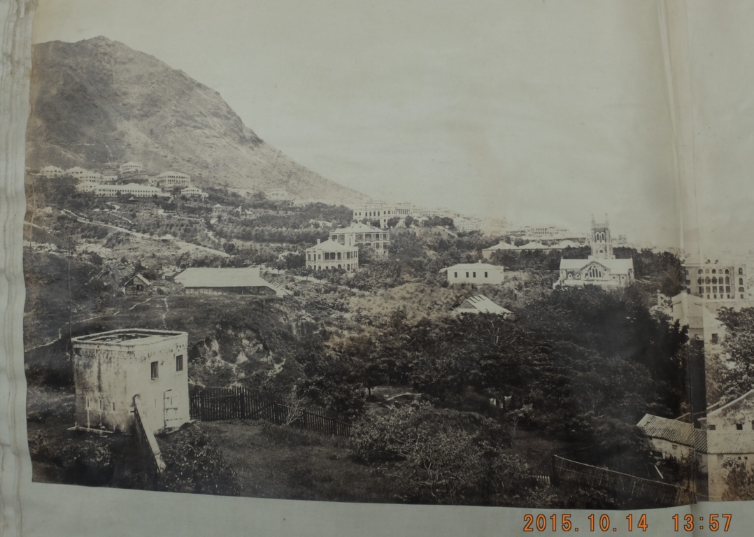 Victorian Album of 100 Albumen Prints of mainly Hong Kong and Java signed by Floyd-Dutton-Miller. - Bild 91 aus 98